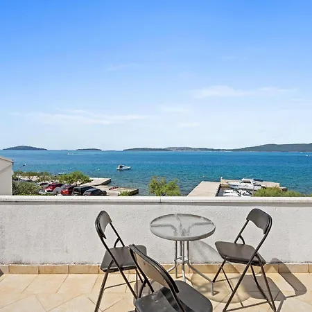 1 Bedroom Lovely In * Brodarica (Sibenik-Knin)