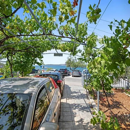 In With Wifi Apartment Brodarica (Sibenik-Knin)