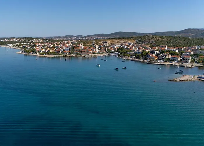 1 Bedroom Lovely In Apartamento