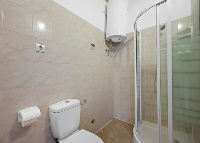 1 Bedroom Lovely In Apartamento Brodarica (Sibenik-Knin)