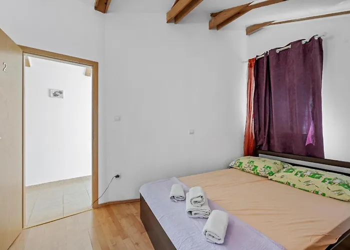 Apartamento 1 Bedroom Lovely In