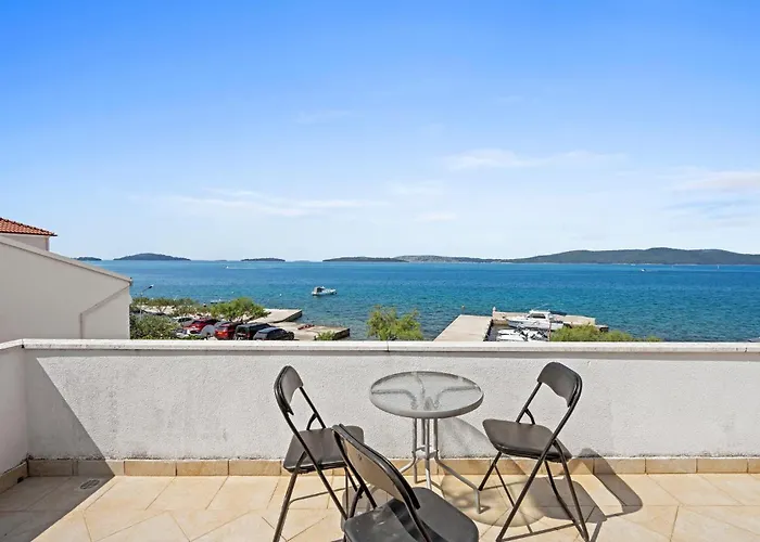 1 Bedroom Lovely In * Brodarica (Sibenik-Knin)