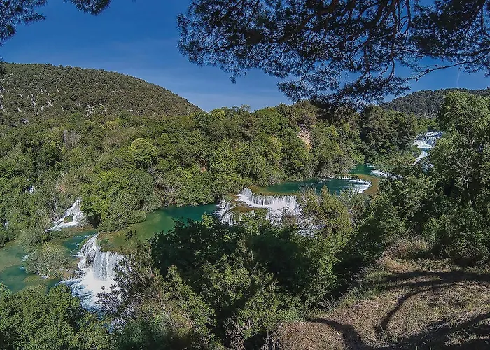 1 Bedroom Lovely In *